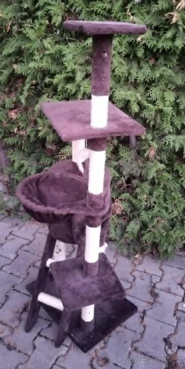 Škrabadlo pro kočky vysoké cca 140 cm