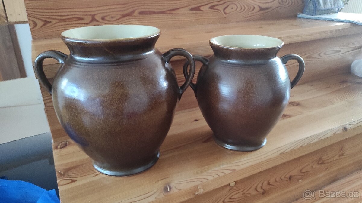 Keramický džbán, hrnec