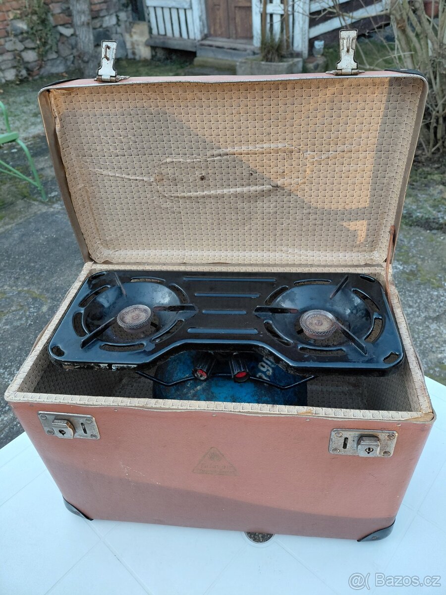 Dvouhořákovÿ vařič propan-butan