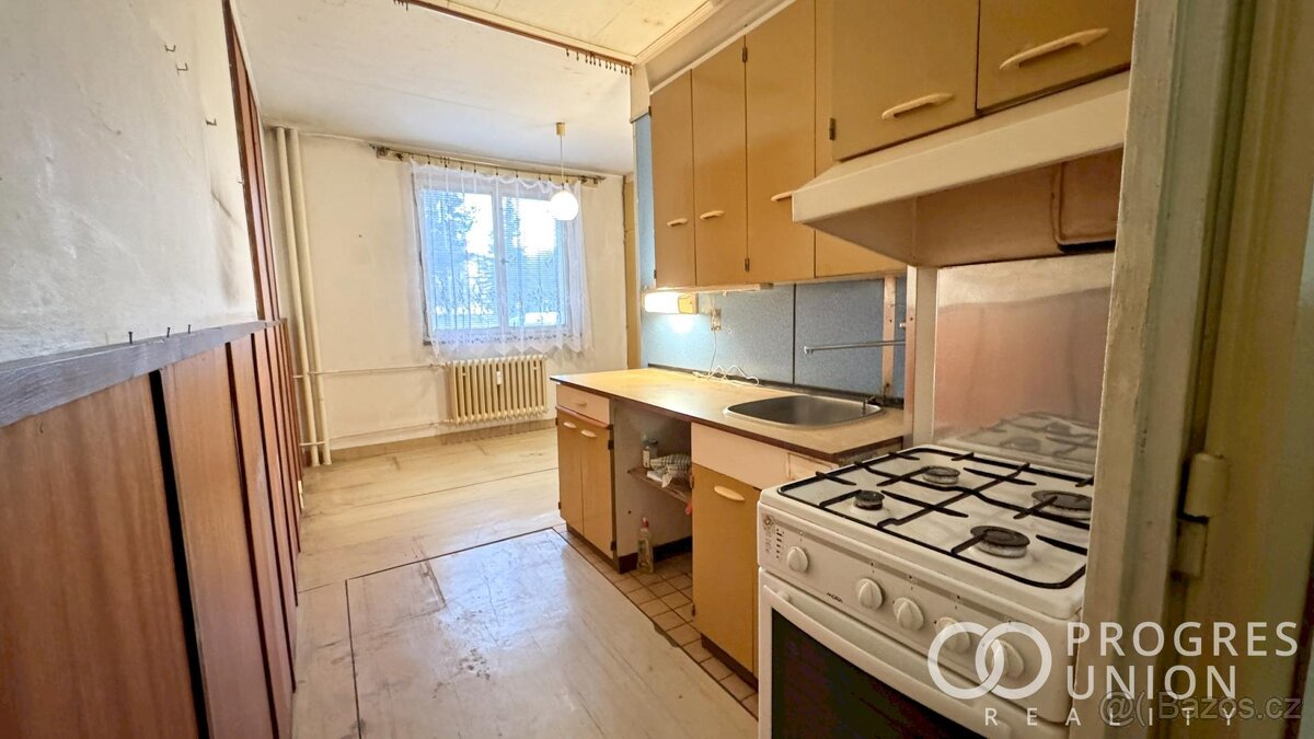 Prodej bytu 3+1, Vsetín - Trávníky