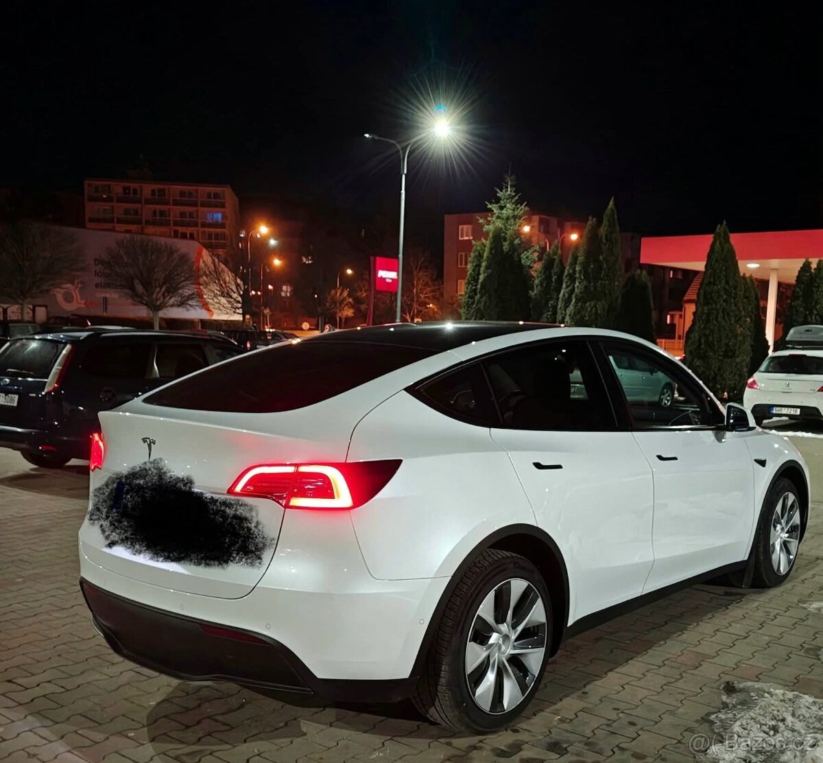 Nabízím práci řidiče na Tesla Y