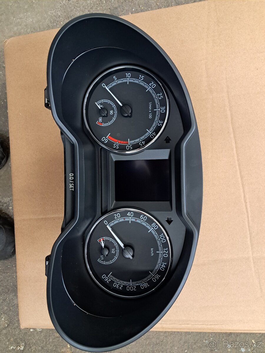 Budíky octavia 3 1.6tdi 2020 DGT