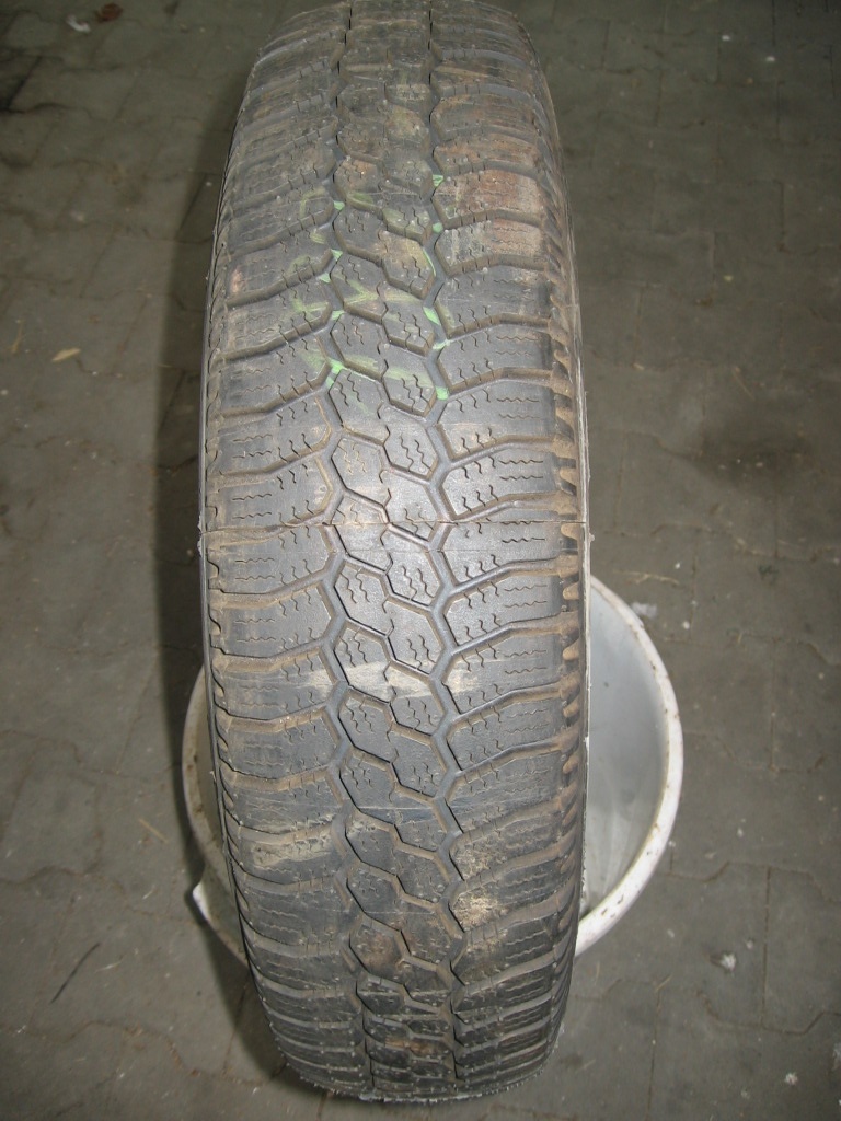 Pneu 155 R 13