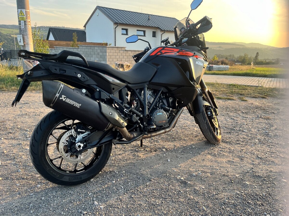 KTM 1290 SUPER adventure