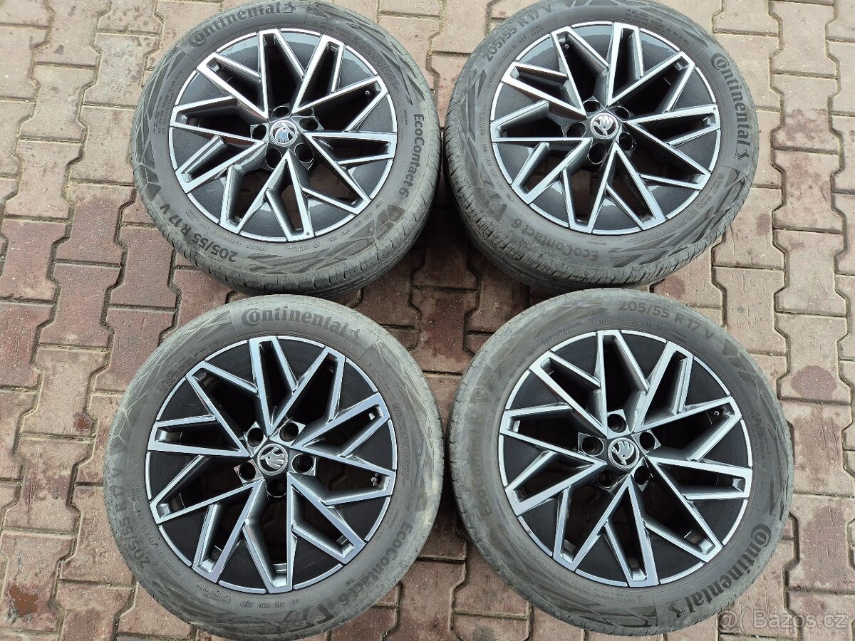 Alu kola Škoda 5x112 7x17 ET46 205/55r17 letní 5E3 601 025