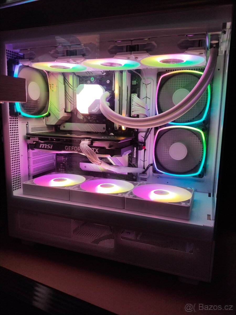 Herní PC RTX4070S s QHD monitorem