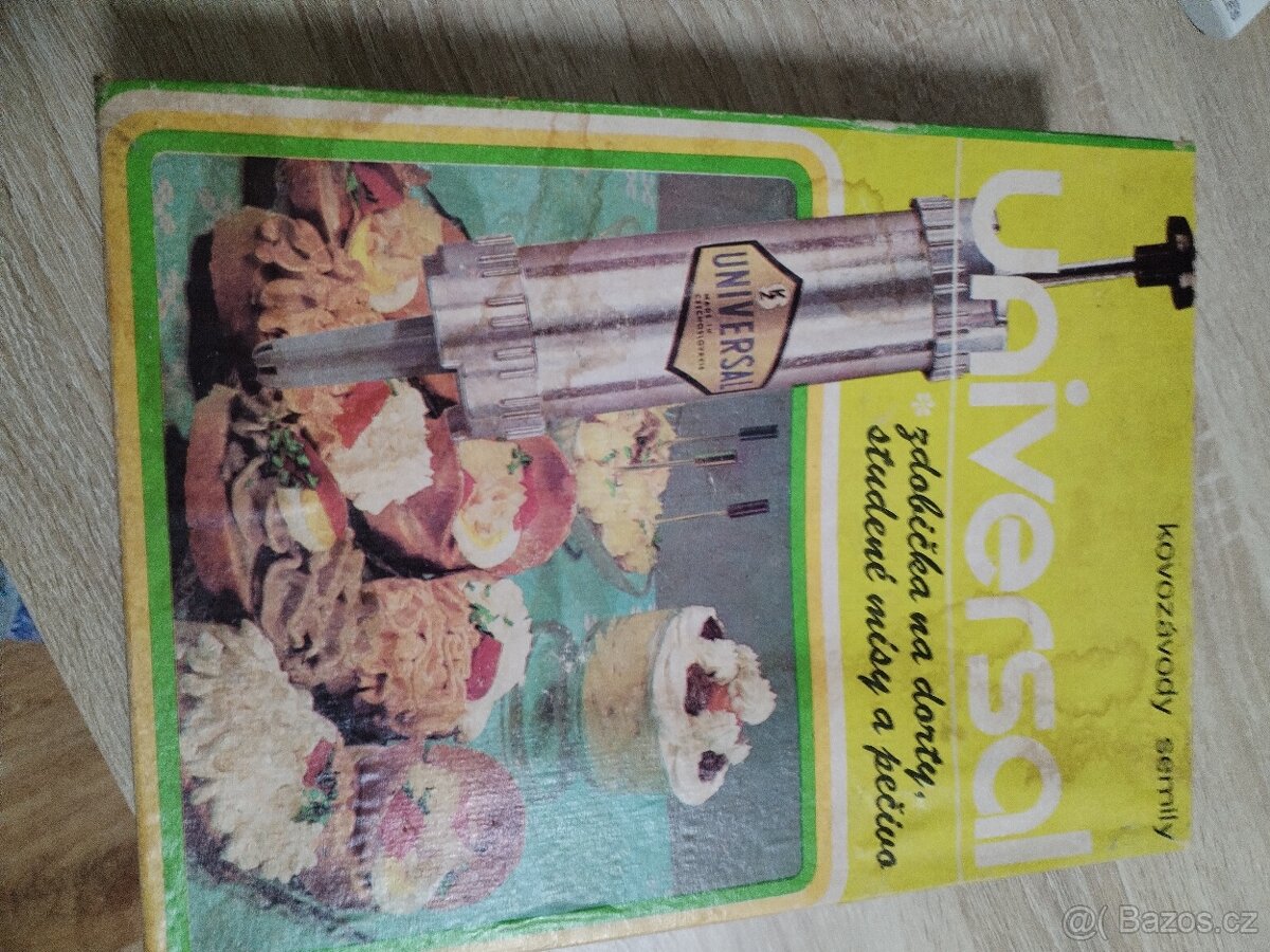 Zdobička na dorty retro.