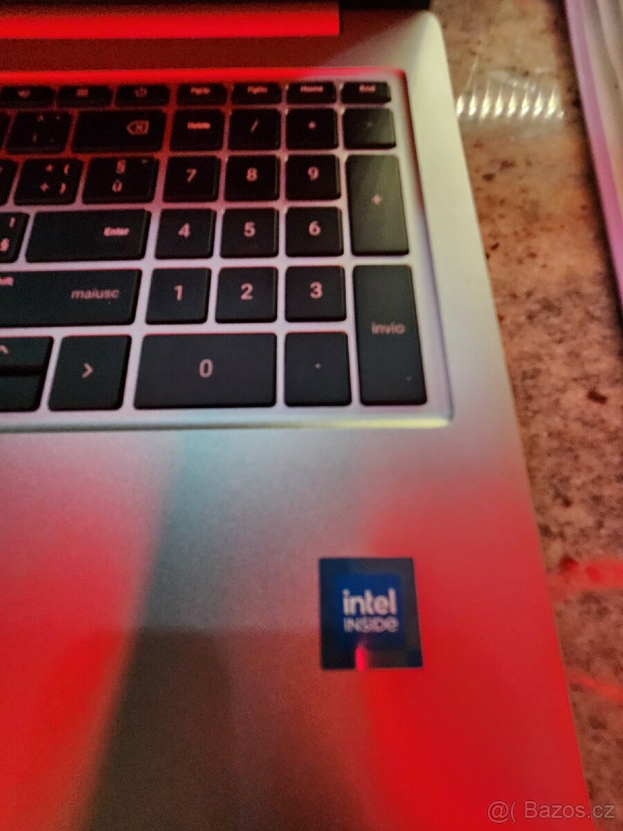 Notebook HP CHROMEBOOK ( top stav) pouze osobní převzetí