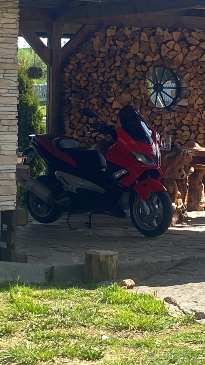 Gilera Nexus 500