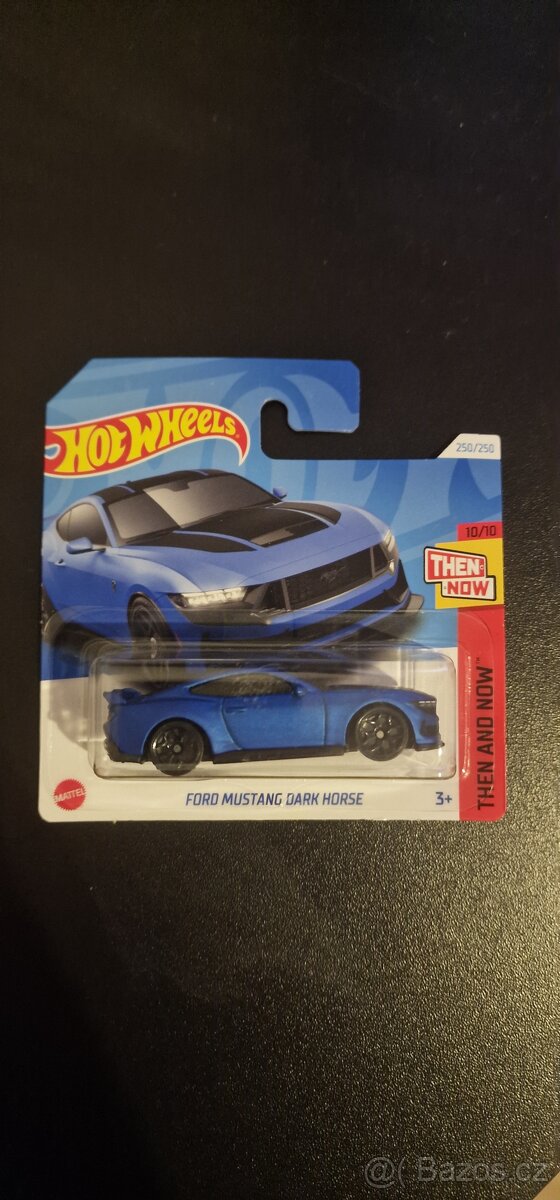 Ford Mustang Dark Horse - Hotwheels