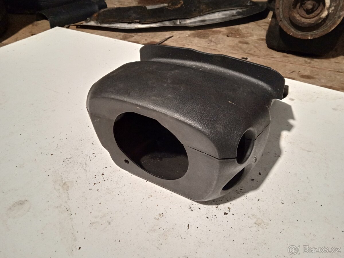 Honda Civic 8G Plast kolem volantu