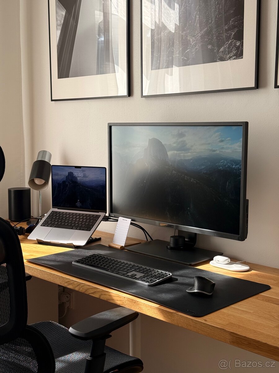 BENQ PD3200U (4K / 32”)