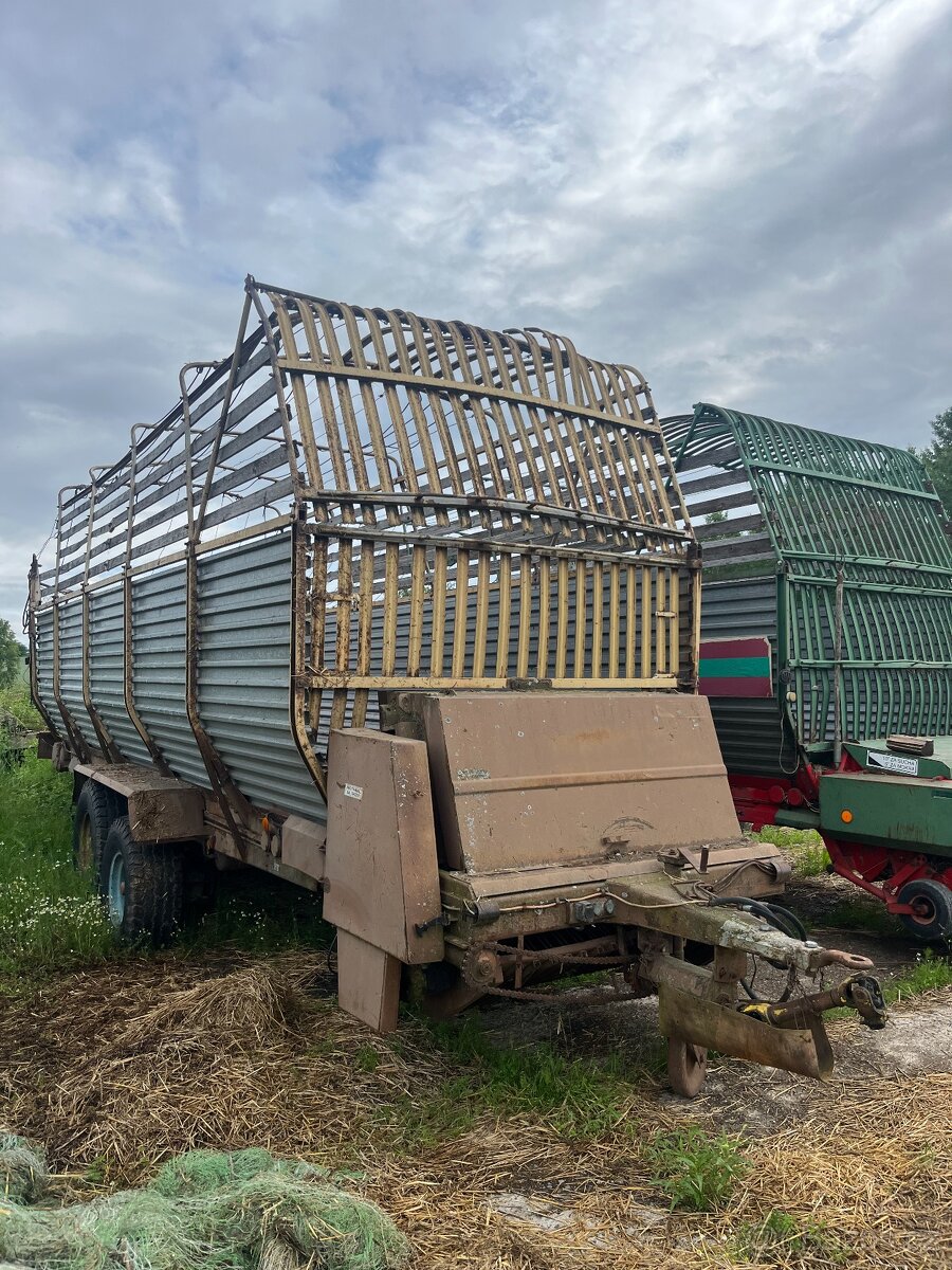 sběrací vůz MV3-027