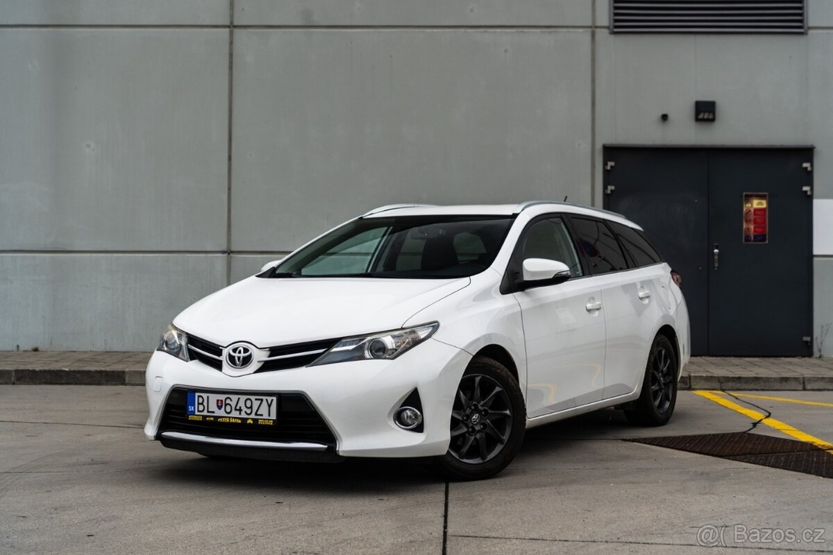 Toyota Auris Touring Sports 1.6 l Valvematic Active