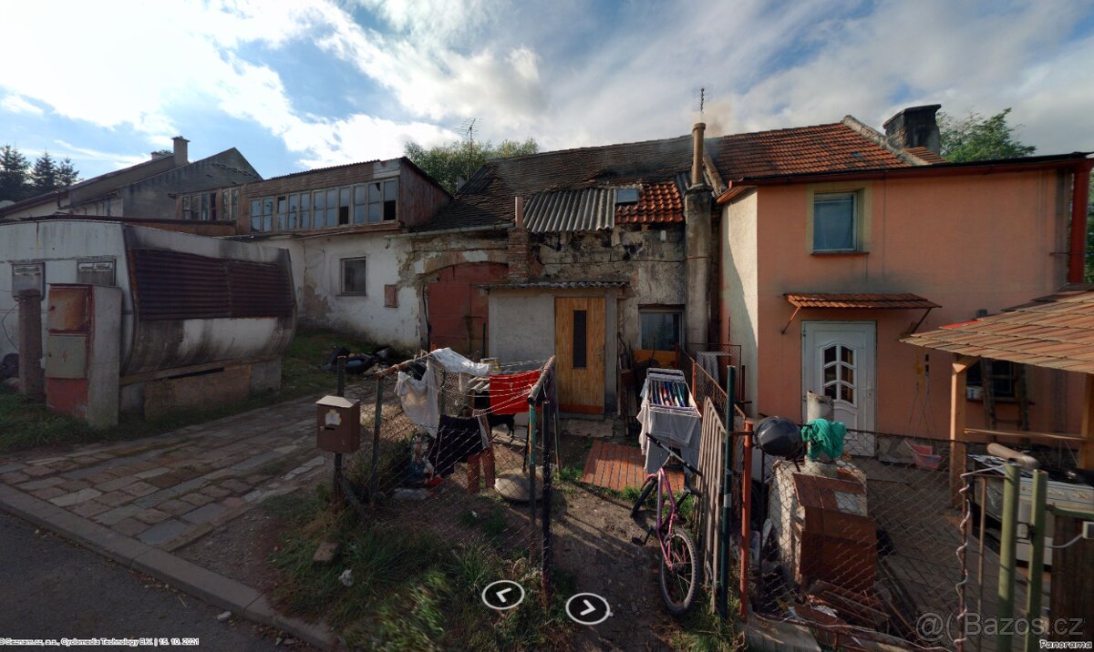Prodej podílu na nemovitosti v obci Měcholupy
