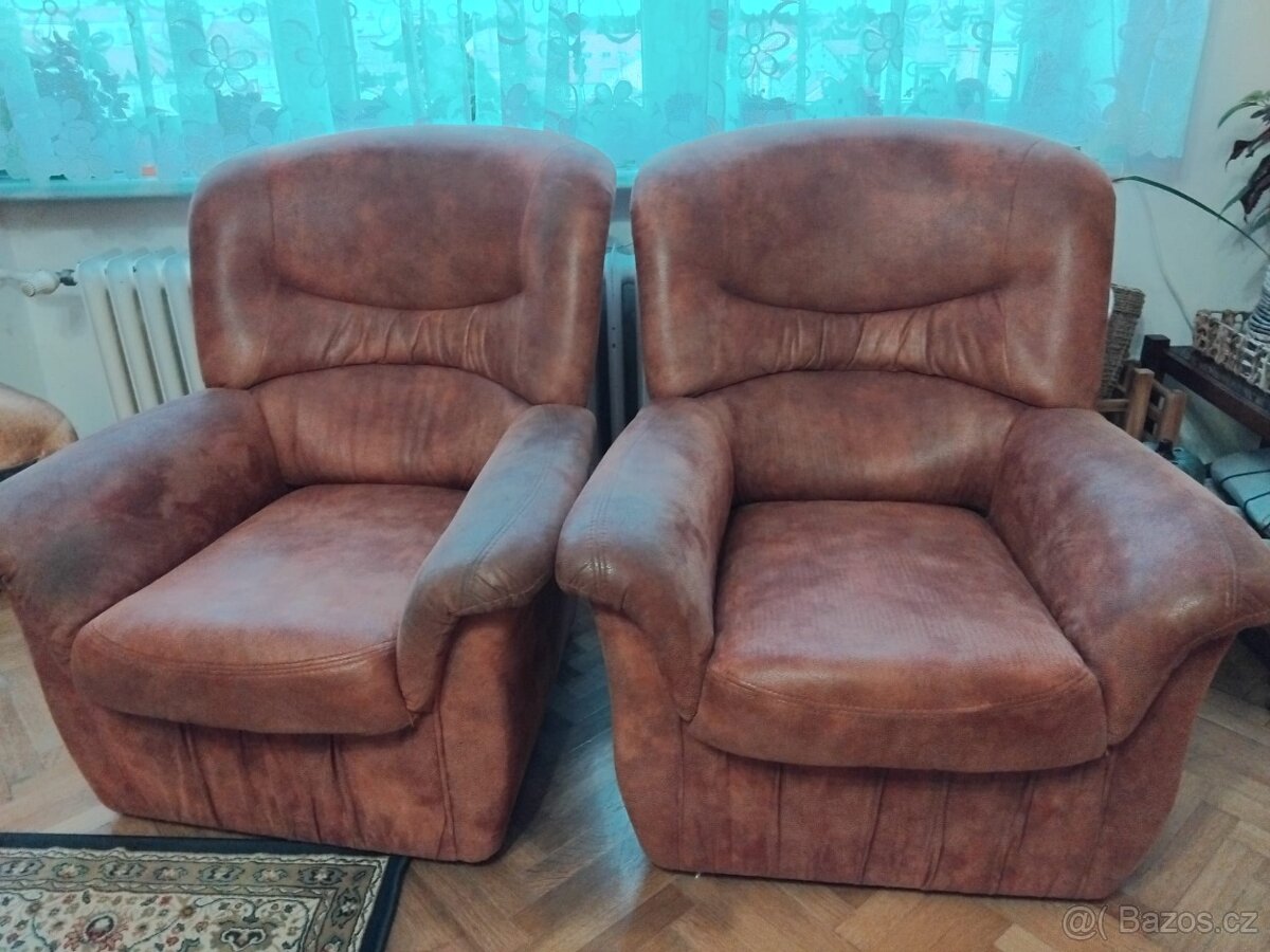 Ušák, sedací souprava