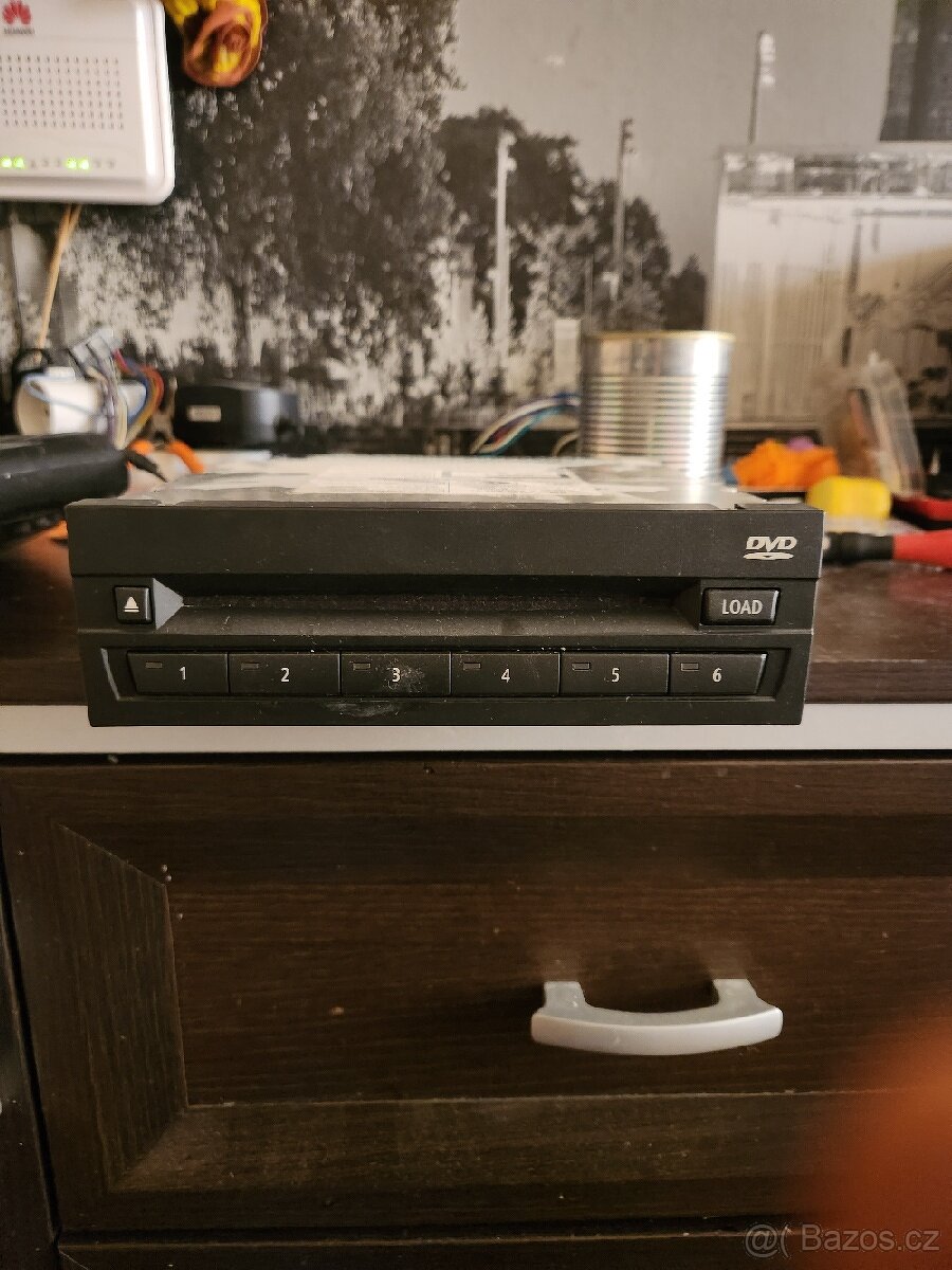 BMW DVD-CHANGER 6DISC VYROBCE ALPINE