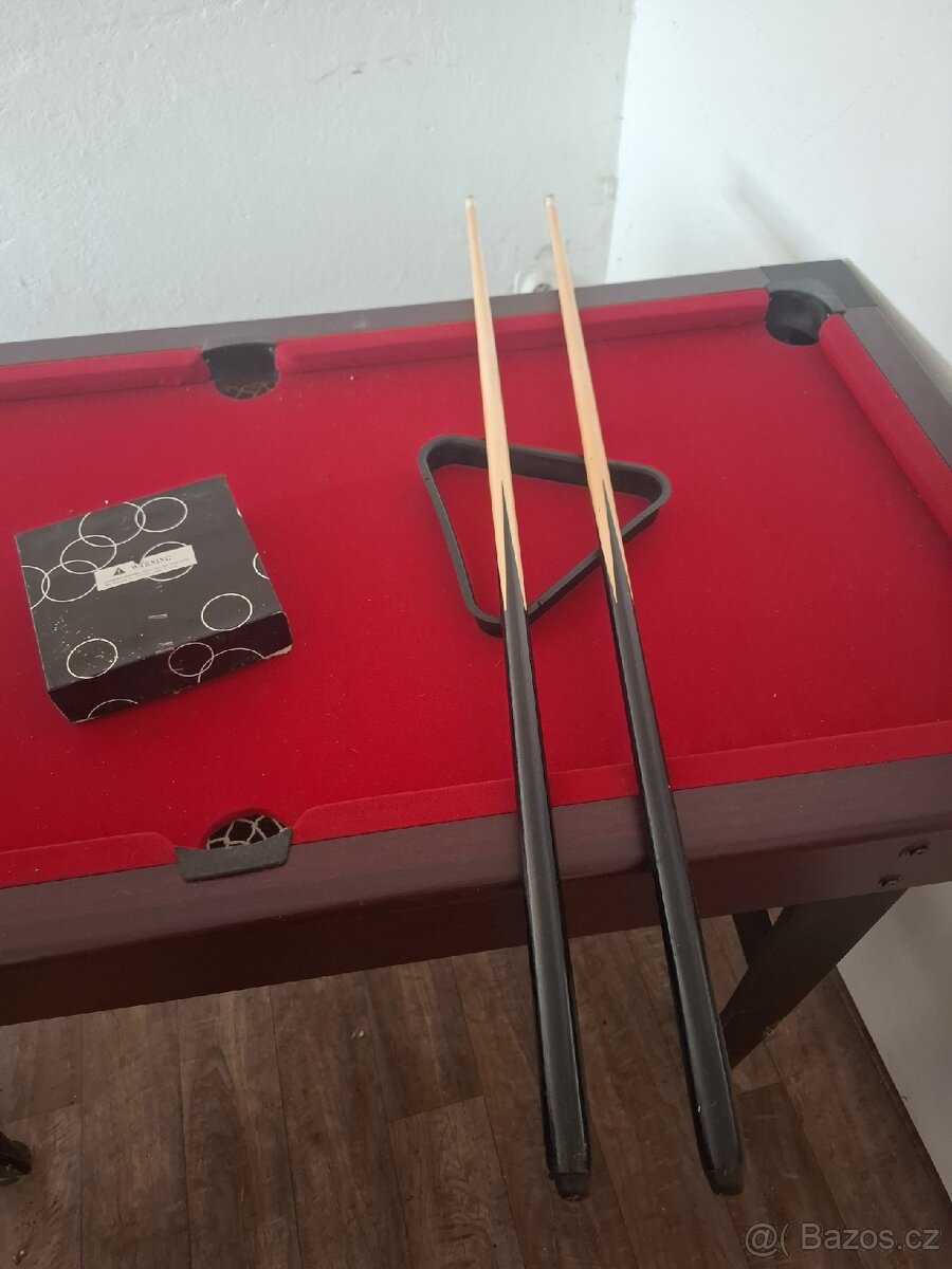 Dětský kulečníkový stůl