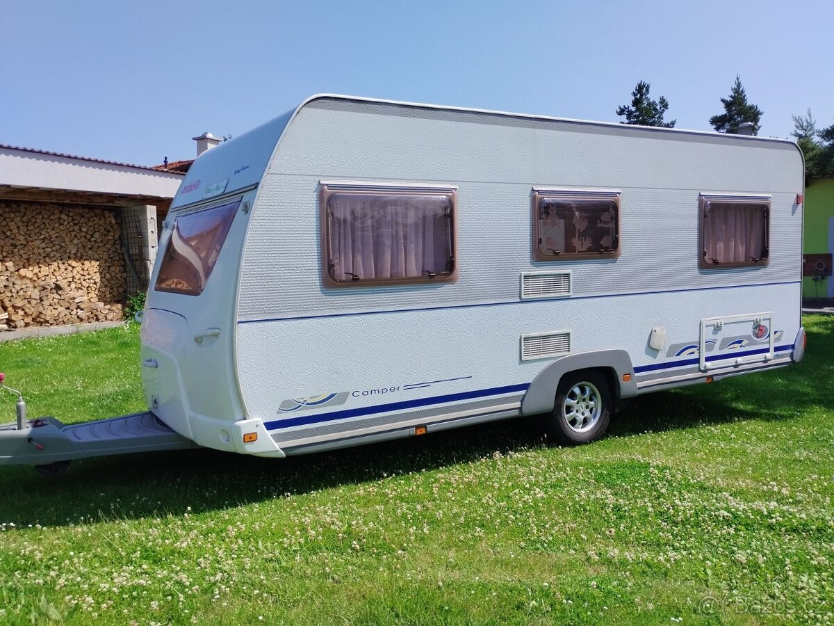 DETHLEFFS pro 4.Fr.postel. Mover+bat. Sprcha. 100km/h