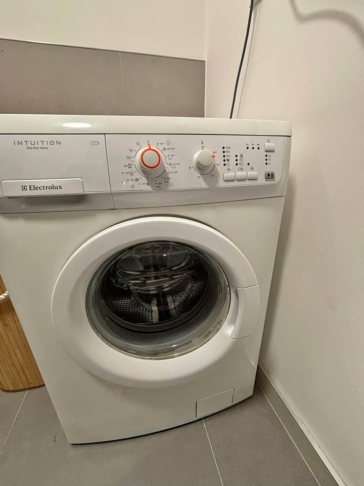 Pračka Electrolux Intuition 5kg Eco Valve