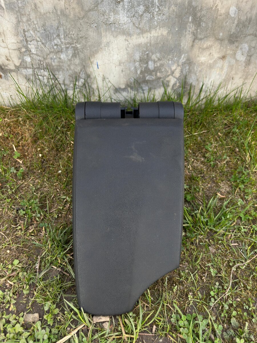 Loketní opěrka BMW e87/82/88