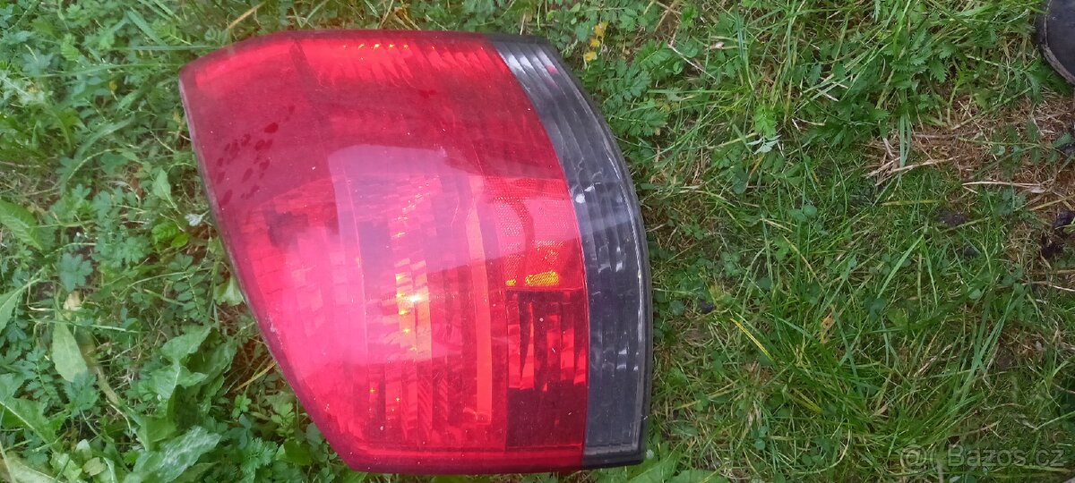 Pravé zadní světlo opel vectra C-signum