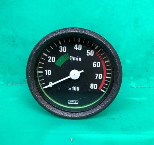 Otáčkoměr Škoda 120L