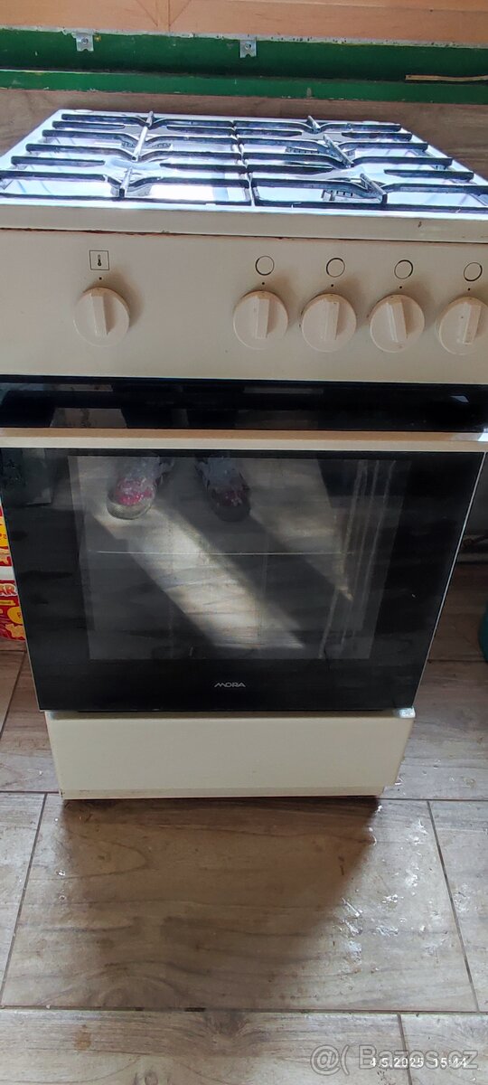 Plynový sporák Mora PS100mw