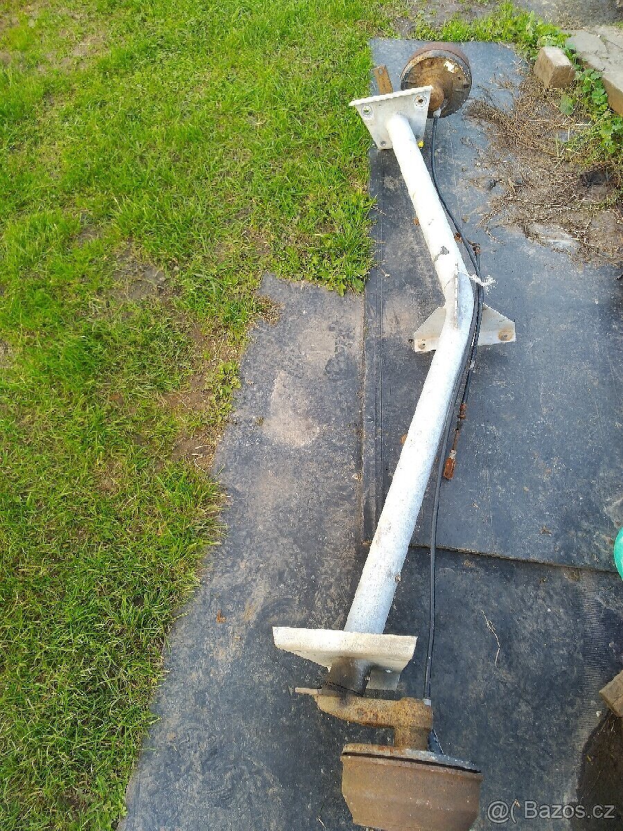Knott 1350kg max140km