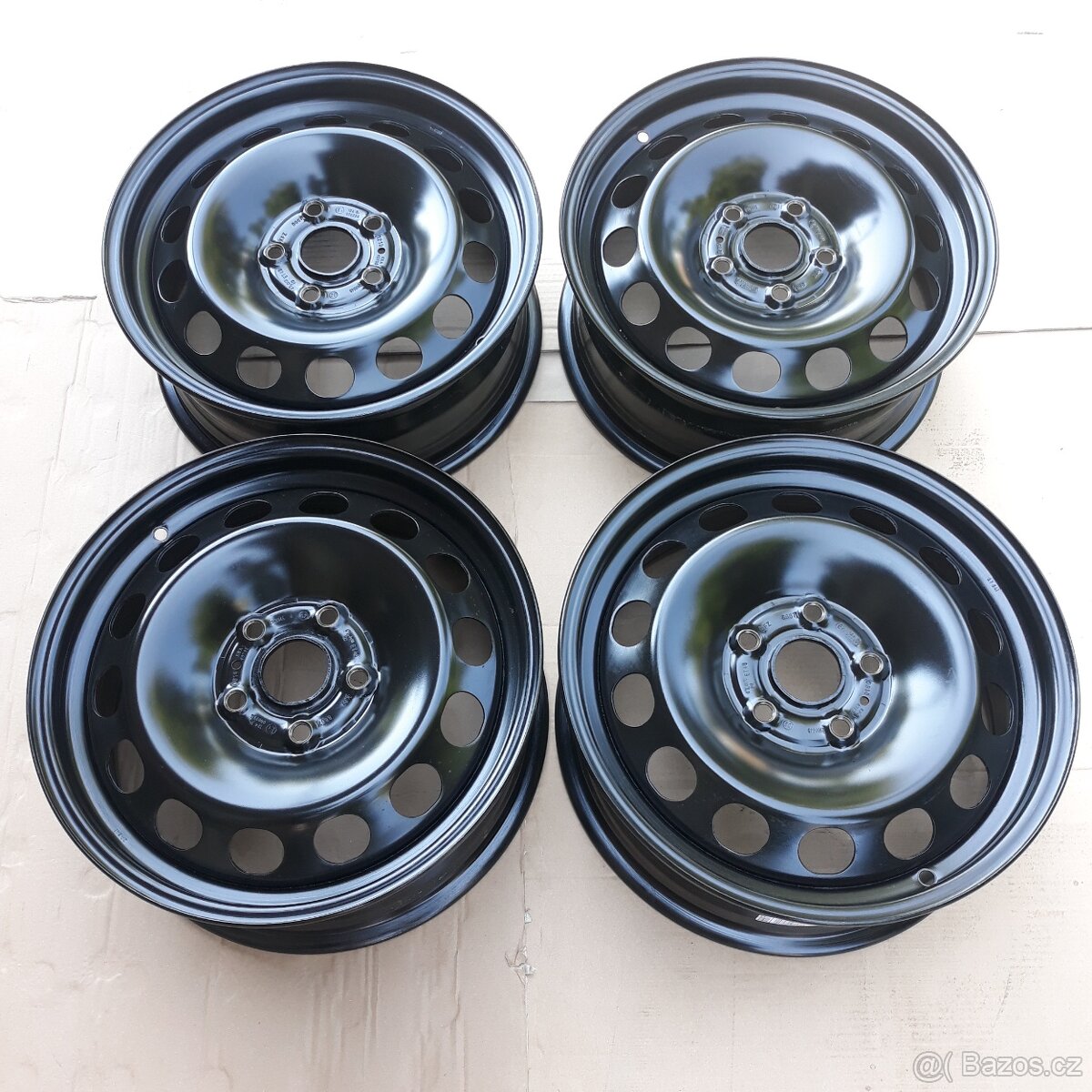 16 disky Škoda Octavia III,Seat Leon III,VW Golf VII,Audi A3