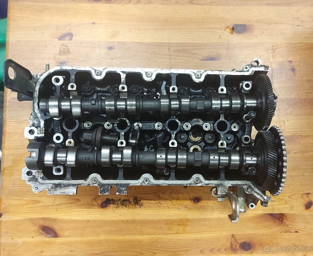 Hlava motoru cx-7 CX7 r2aa r2aa10100