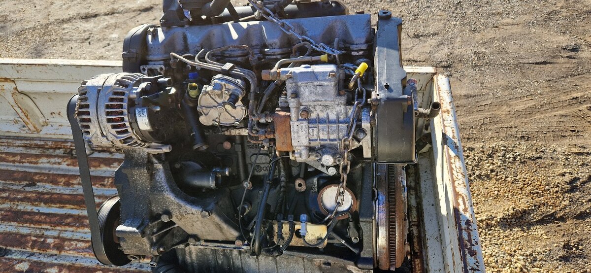 Vw t4 2.5 tdi 65kw komplet nastrojenej motor