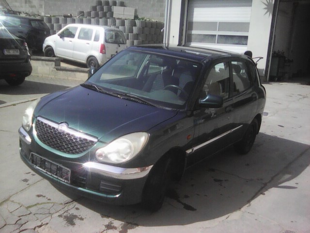 daihatsu sirion 1.0,2002,130000km.