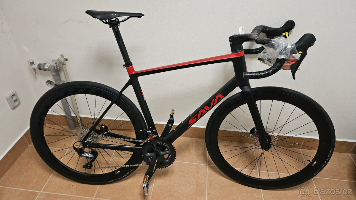 Silniční kolo Sava Vegar 4.0, vel. XL/56 cm SHIMANO Ultegra