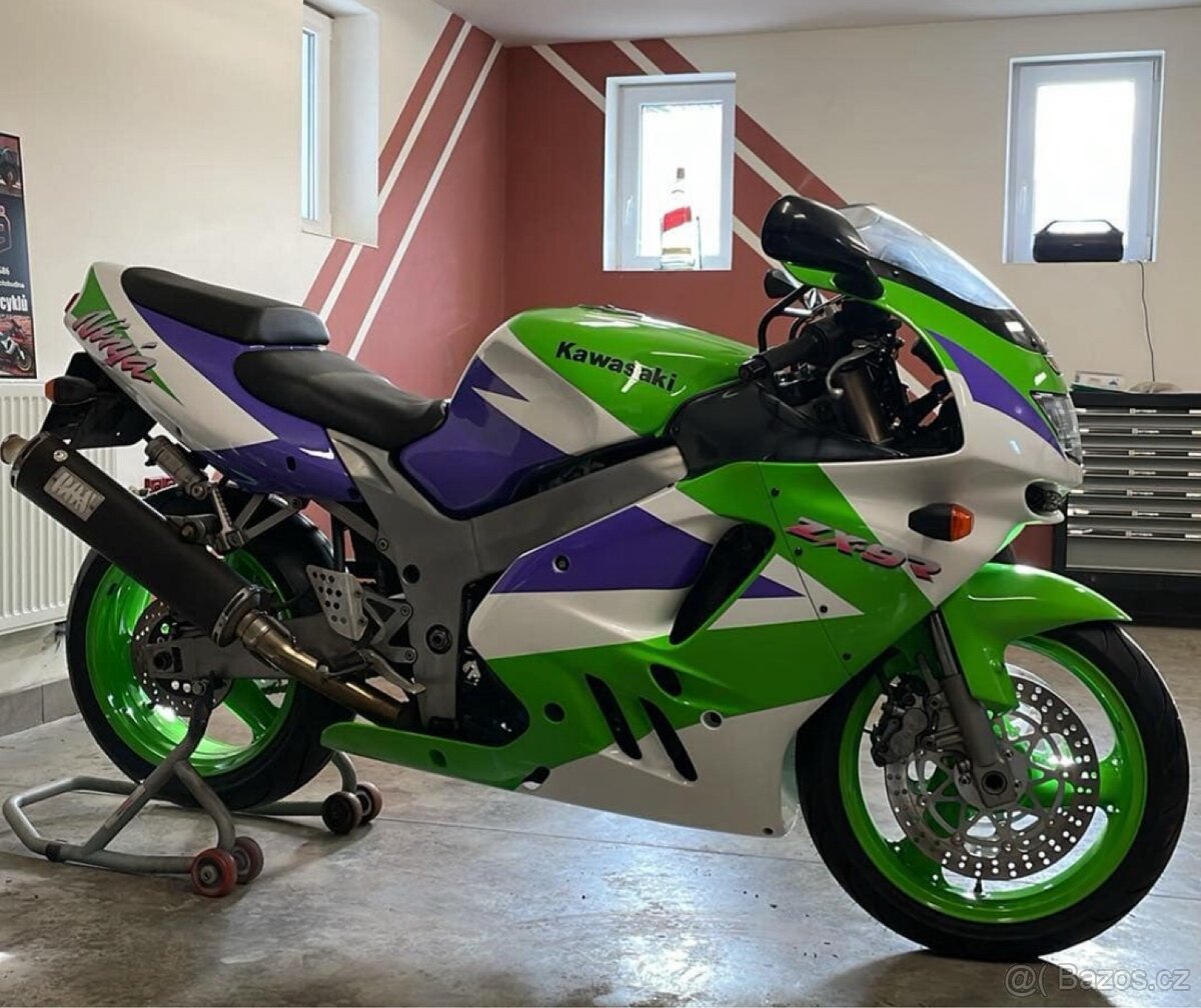 Kawasaki Ninja ZX9R, 1996, 1. Generace, retro