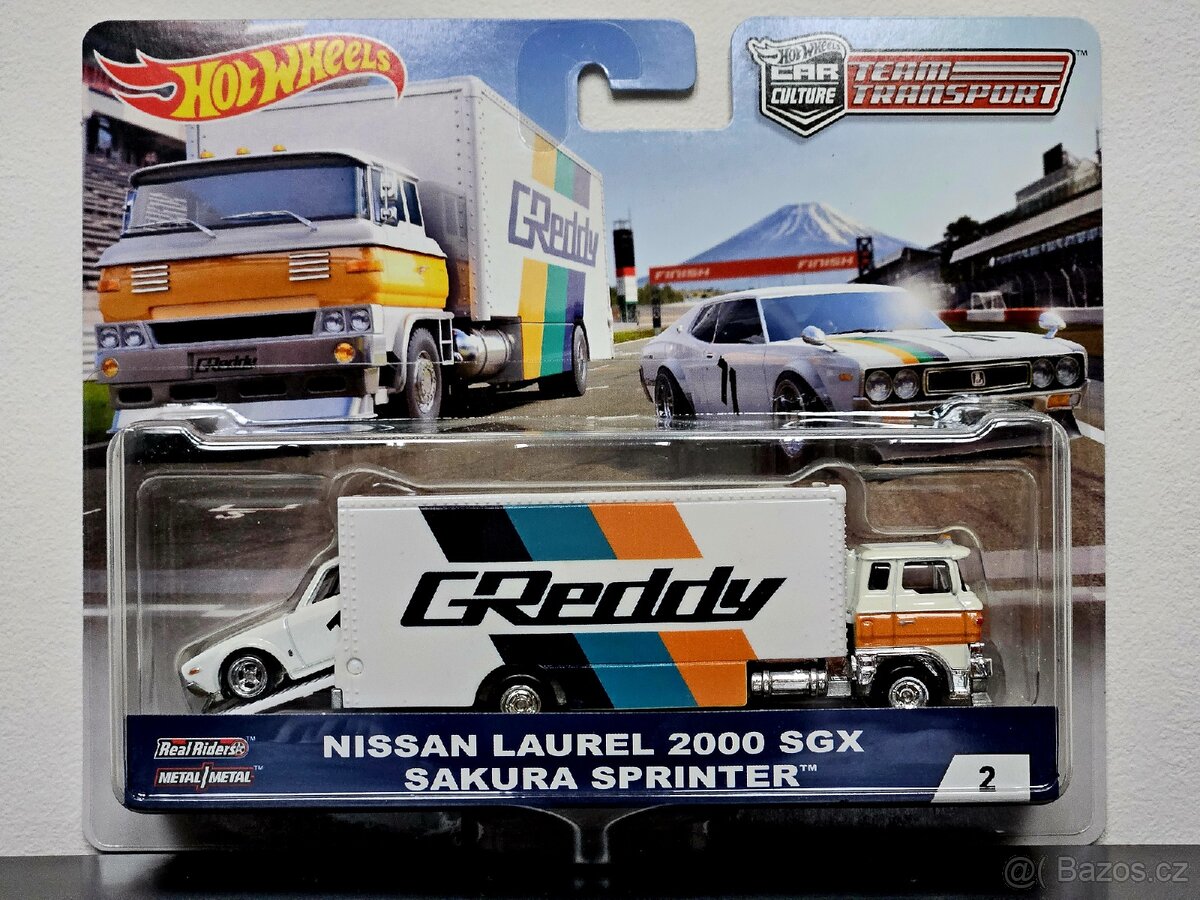 Hot Wheels Nissan Laurel 2000SGX + Sakura Sprinter