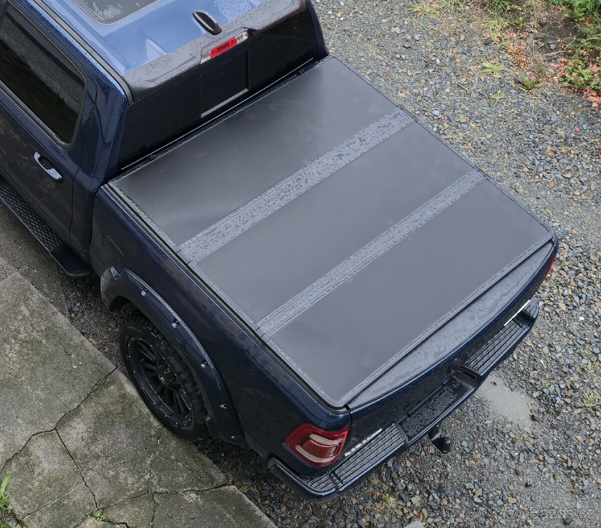 Kryt korby dodge ram 1500