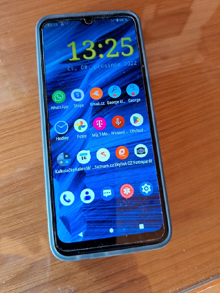 Mobilní telefon T Phone Pro