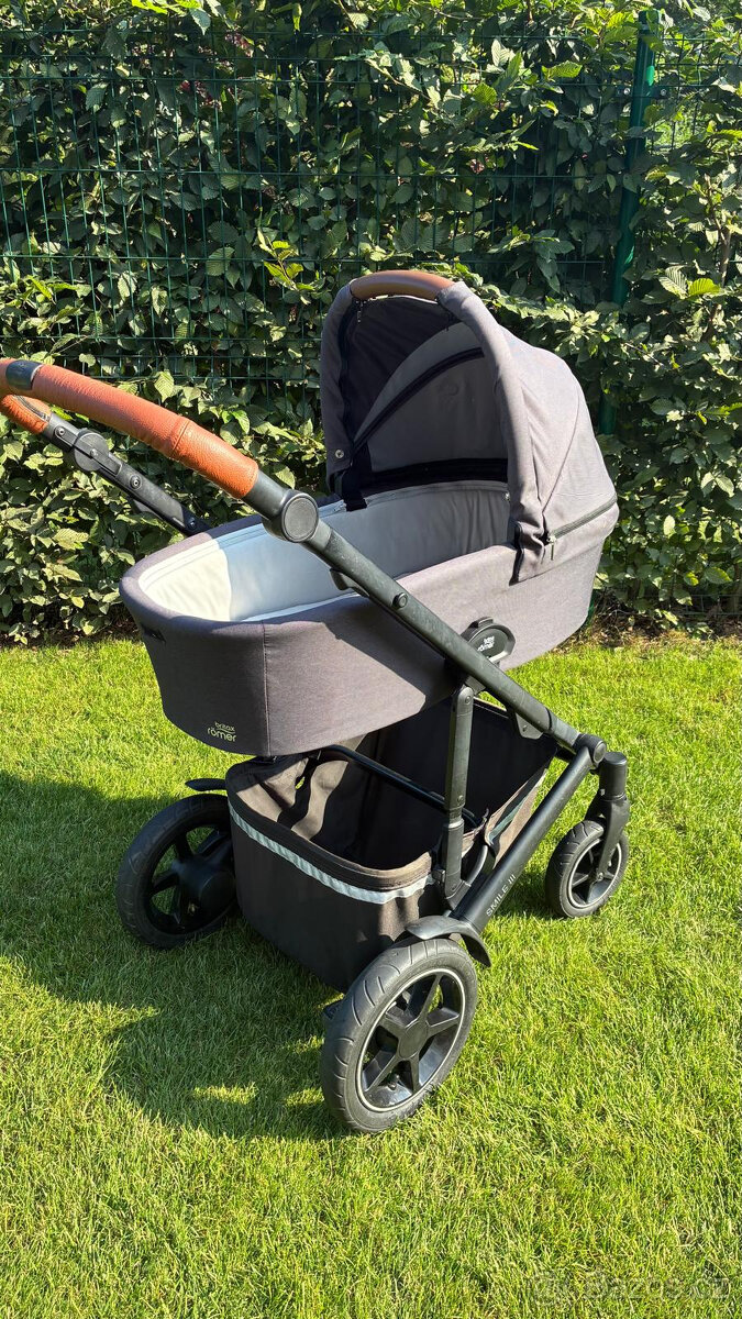 Britax Römer Smile III set – dvojkombinace
