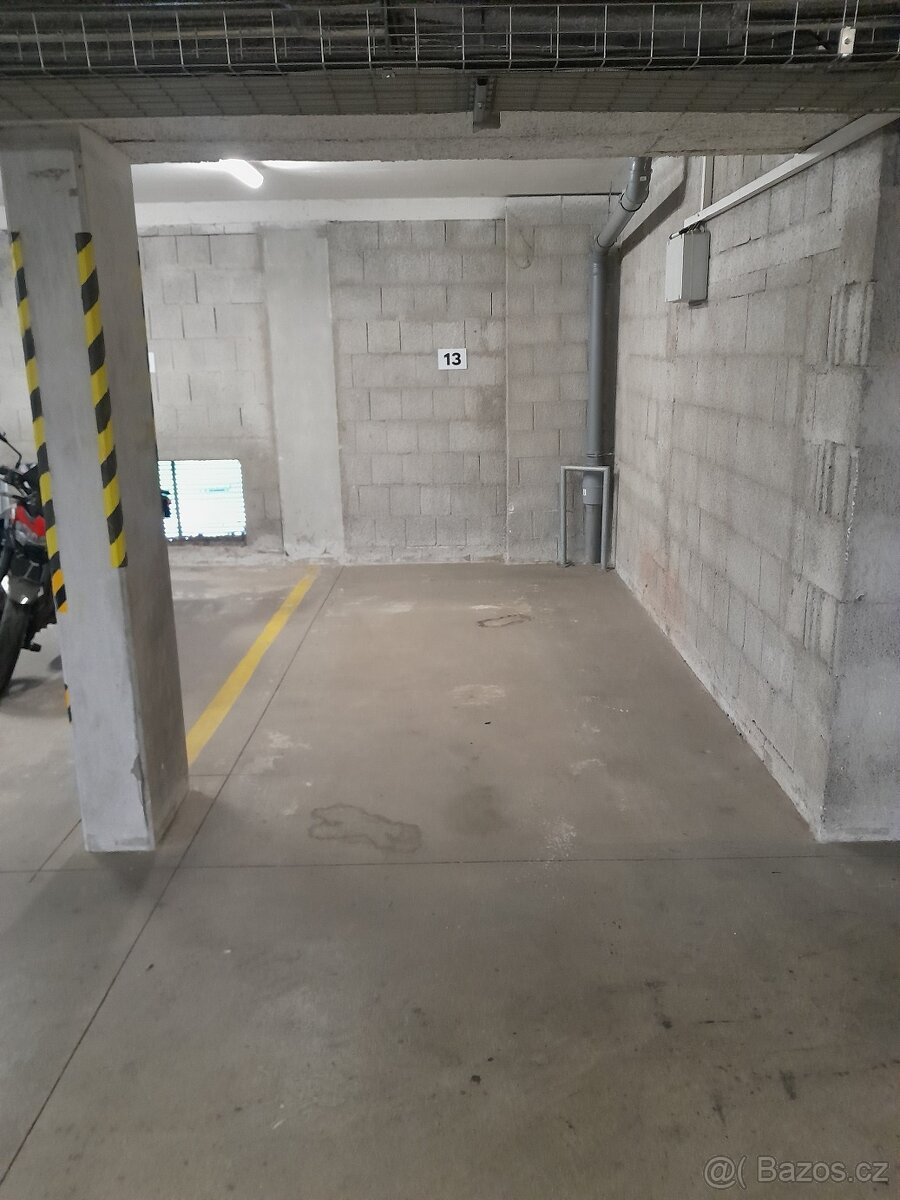 Garážové stání Lanškroun