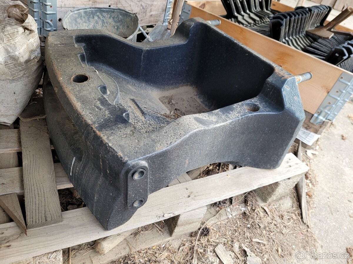 Závaží na traktor New Holland T7