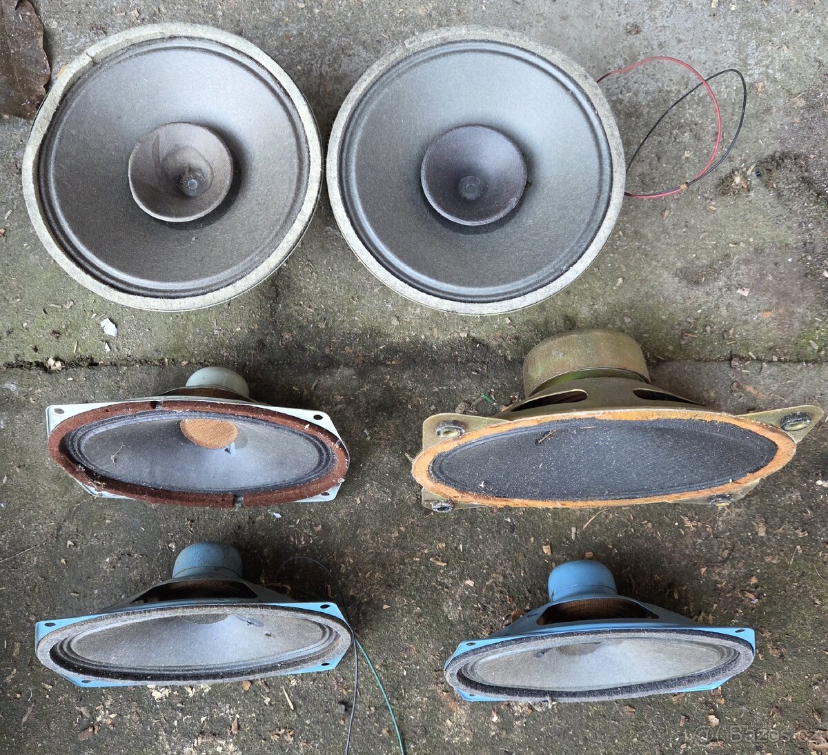 Směs reproduktorů Tesla a jiné