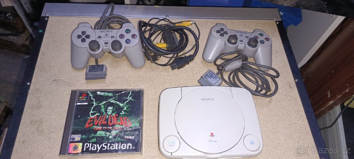 Sony PlayStation 1  + 1 hra