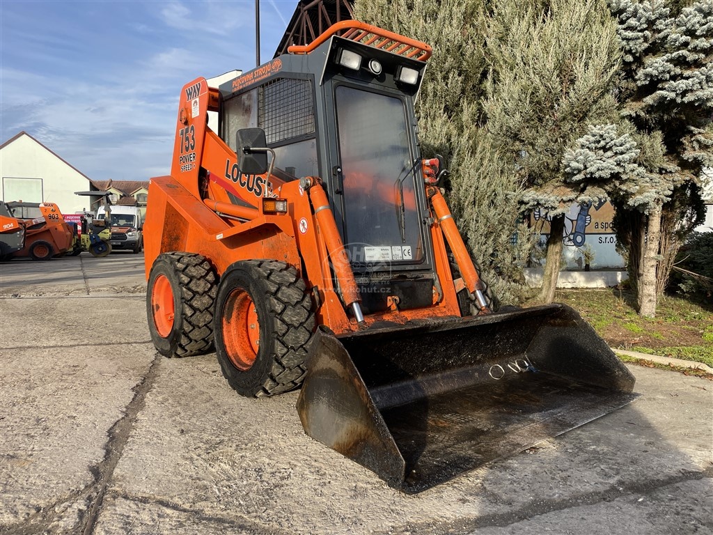 smykem řízený nakladač LOCUST 753 power speed+