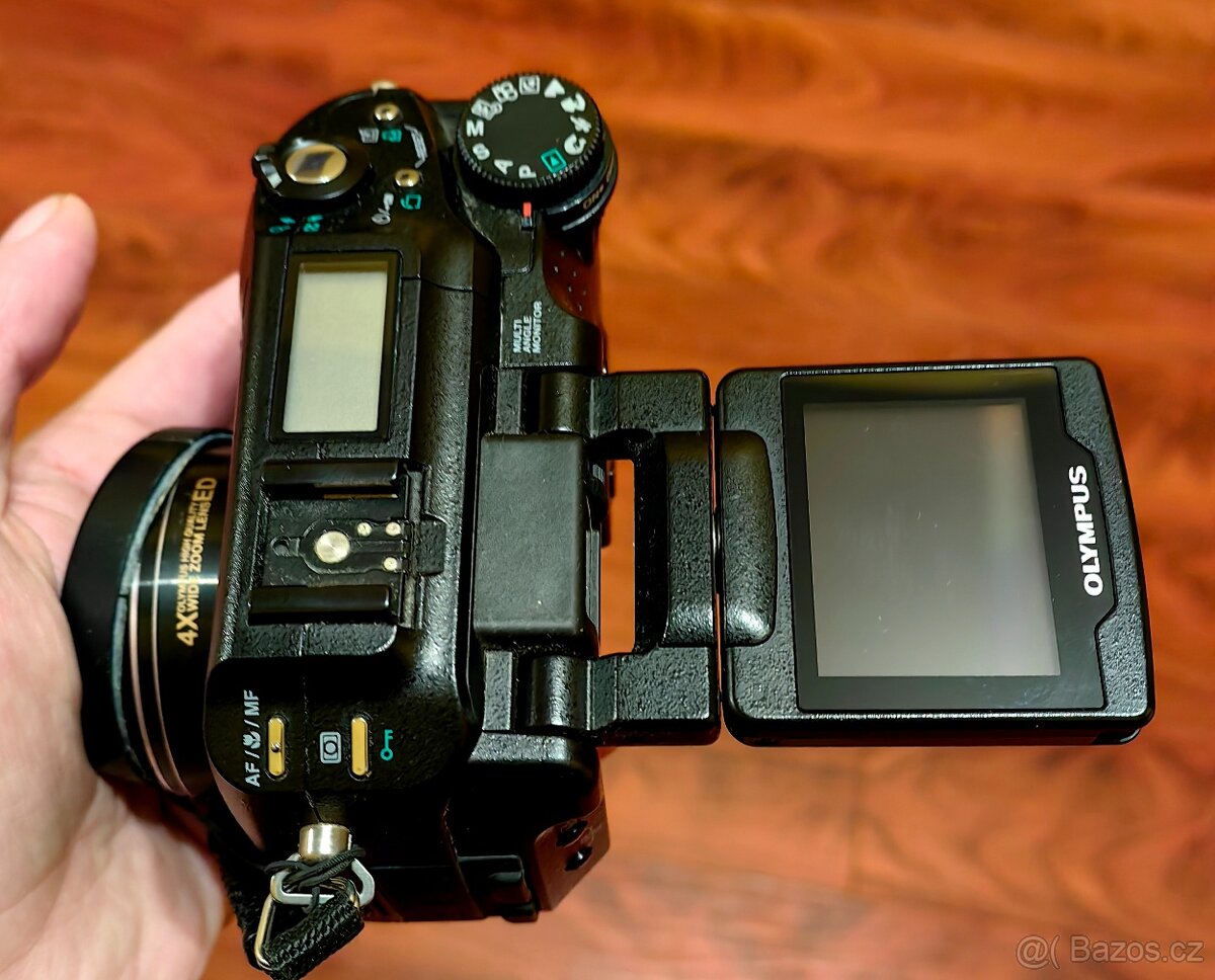 Olympus C-5060 - CCD