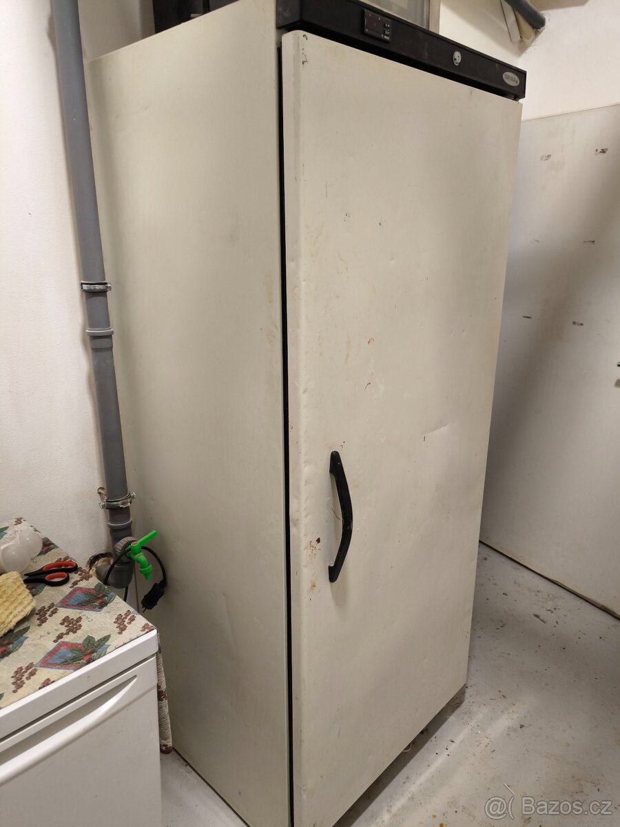 Profesionální mrazicí skříň Tefcold UF600