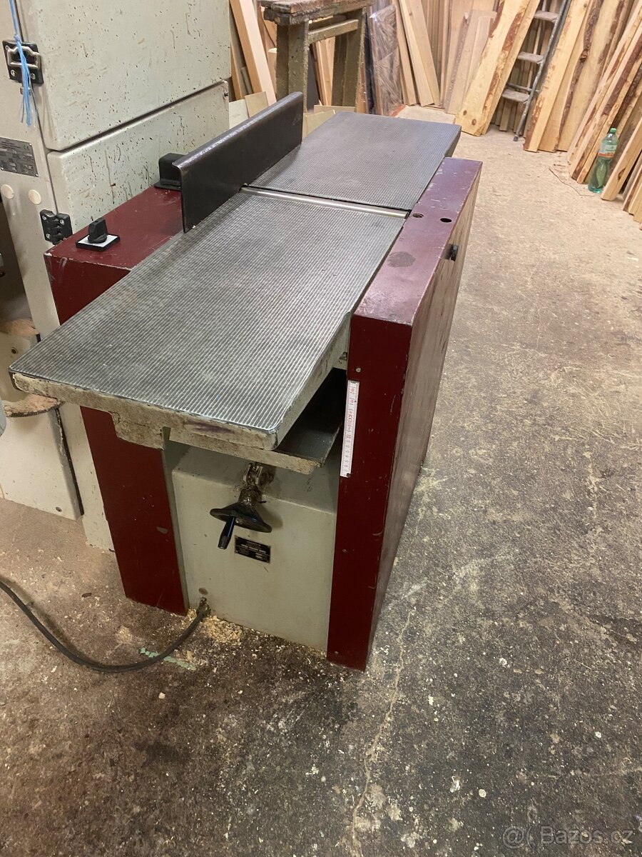 Srovnávačka se spodním Protahem 30 cm