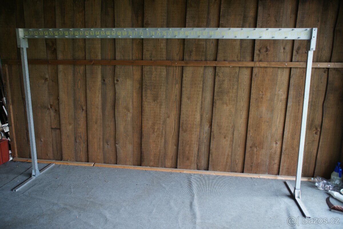 Velké věšáky na oblečení