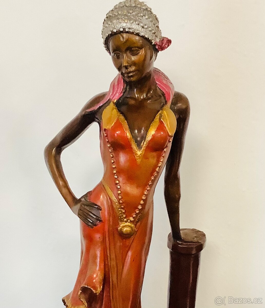 Starožitná bronzová socha Francie