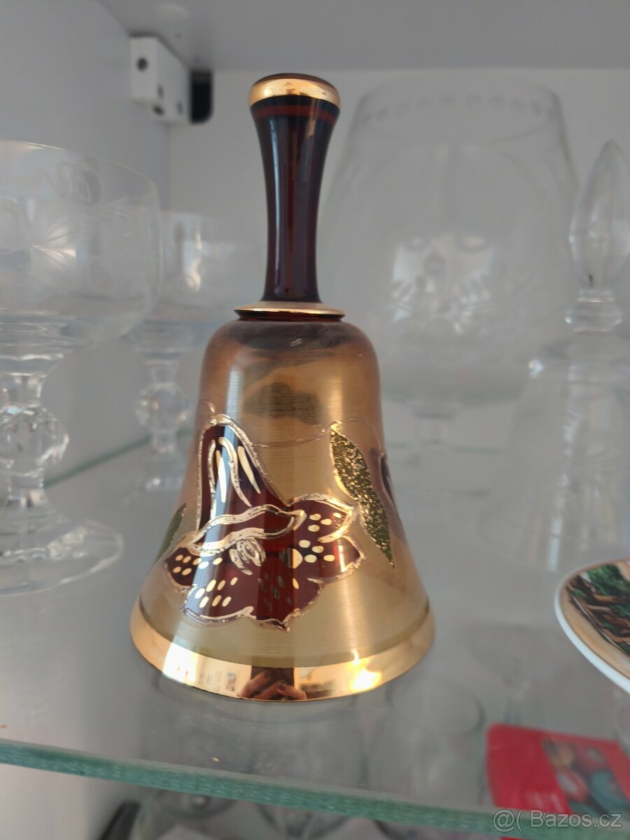 Skleněný zvoneček